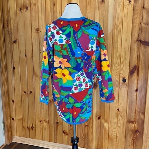 YS Sport by YoungStuff Vintage Floral Sweatshirt - Picture 3 of 8